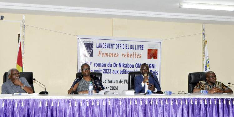 Littérature togolaise : Dédicace du livre FEMMES REBELLES du Dr Nikabou Gmakagni