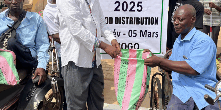 Jeûne du Ramadan 2025 : L’ABEA distribue des kits alimentaires aux musulmans en situation du handicap visuel et physique