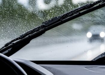 Sécurité routière , Comment conduire sous une forte pluie : La vie n’a pas de prix !